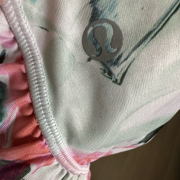 Lululemon printed leggings - Picture 4 of 4